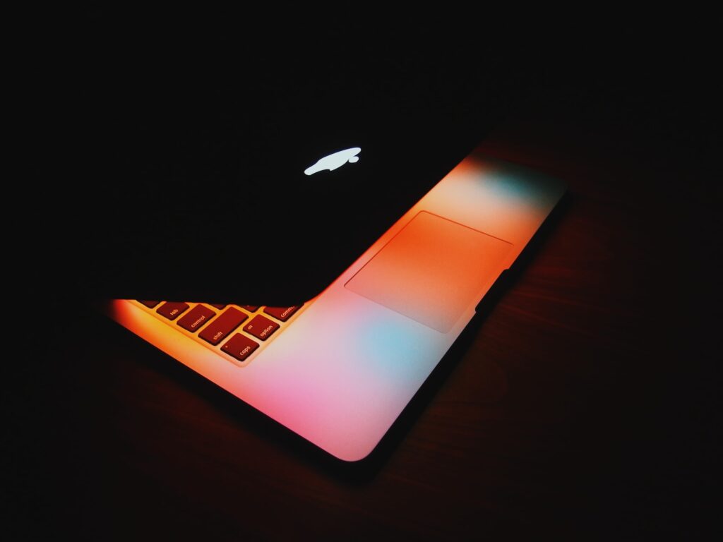 Macbook air -mylyanis.fr -fournisseur de solutions web uniques -Paris